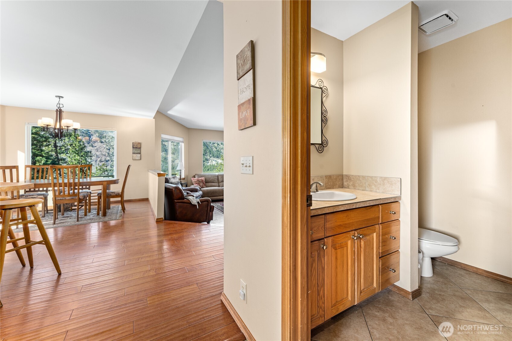 1945 Summit Boulevard