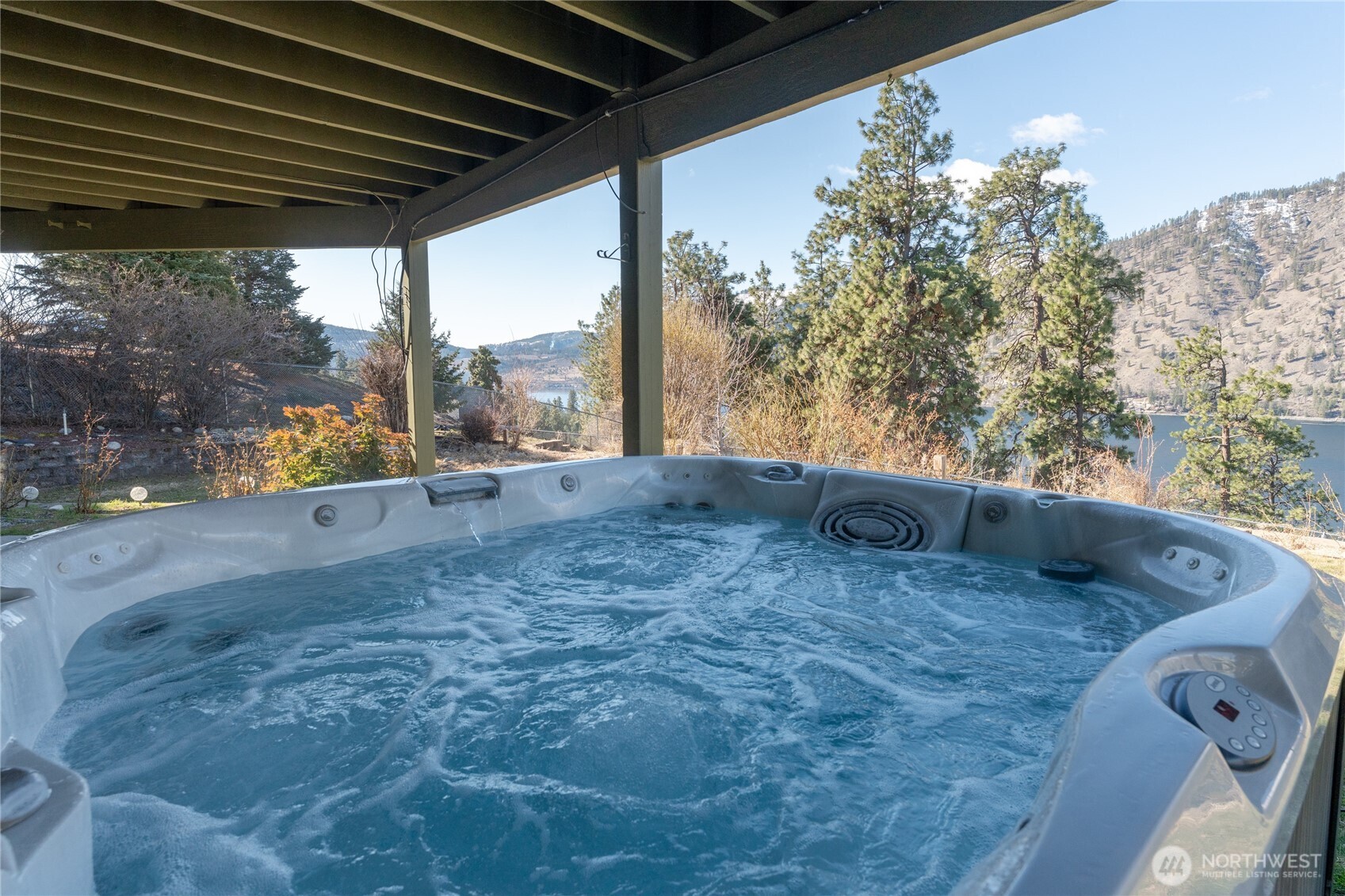 1945 Summit Boulevard