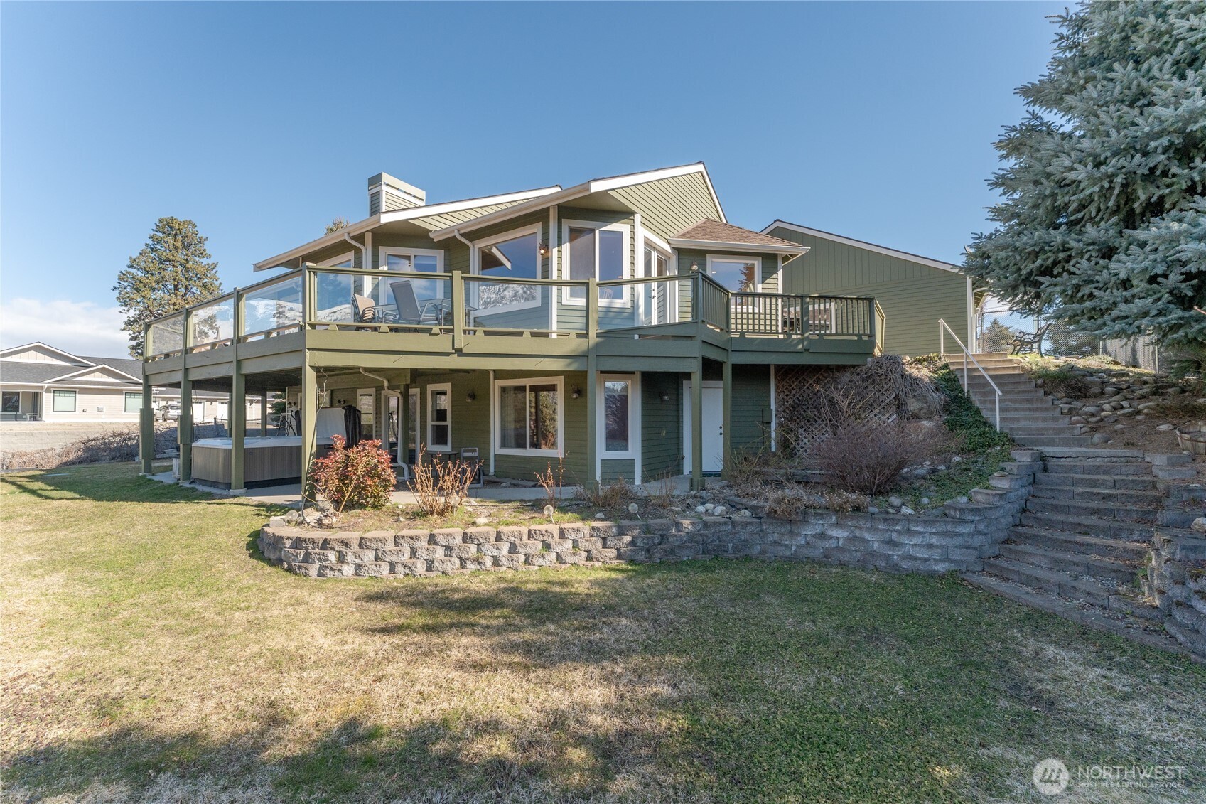 1945 Summit Boulevard