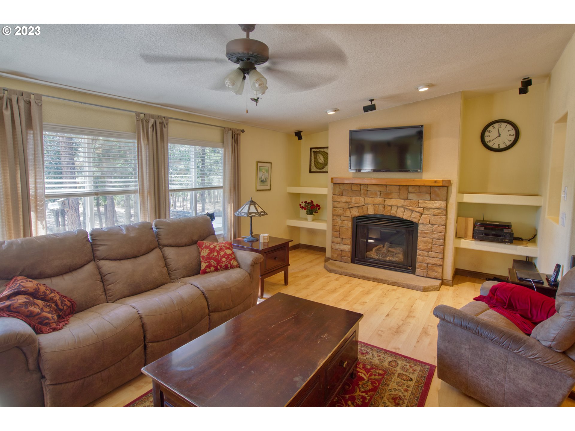 121 PINTO PONY RD