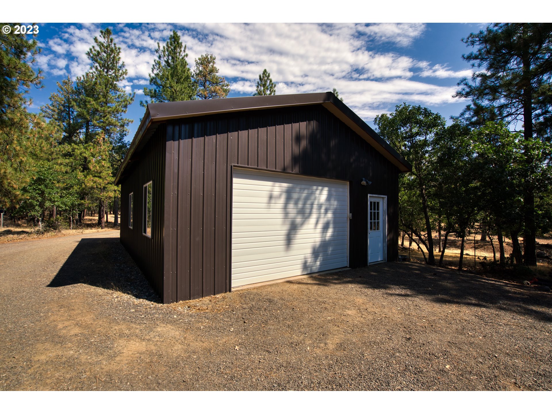 121 PINTO PONY RD