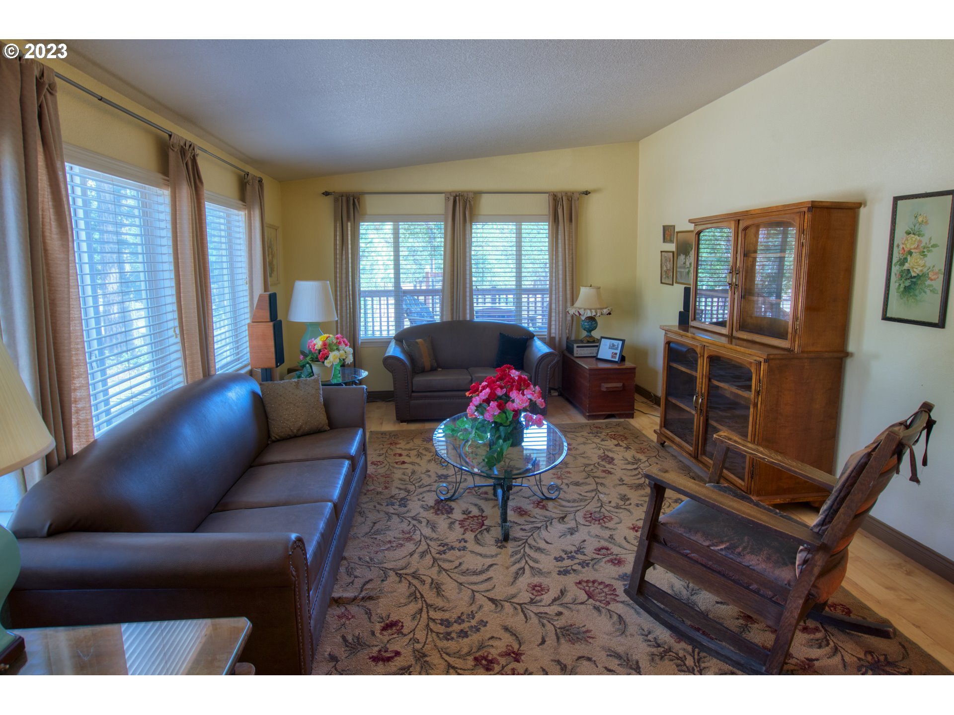 121 PINTO PONY RD