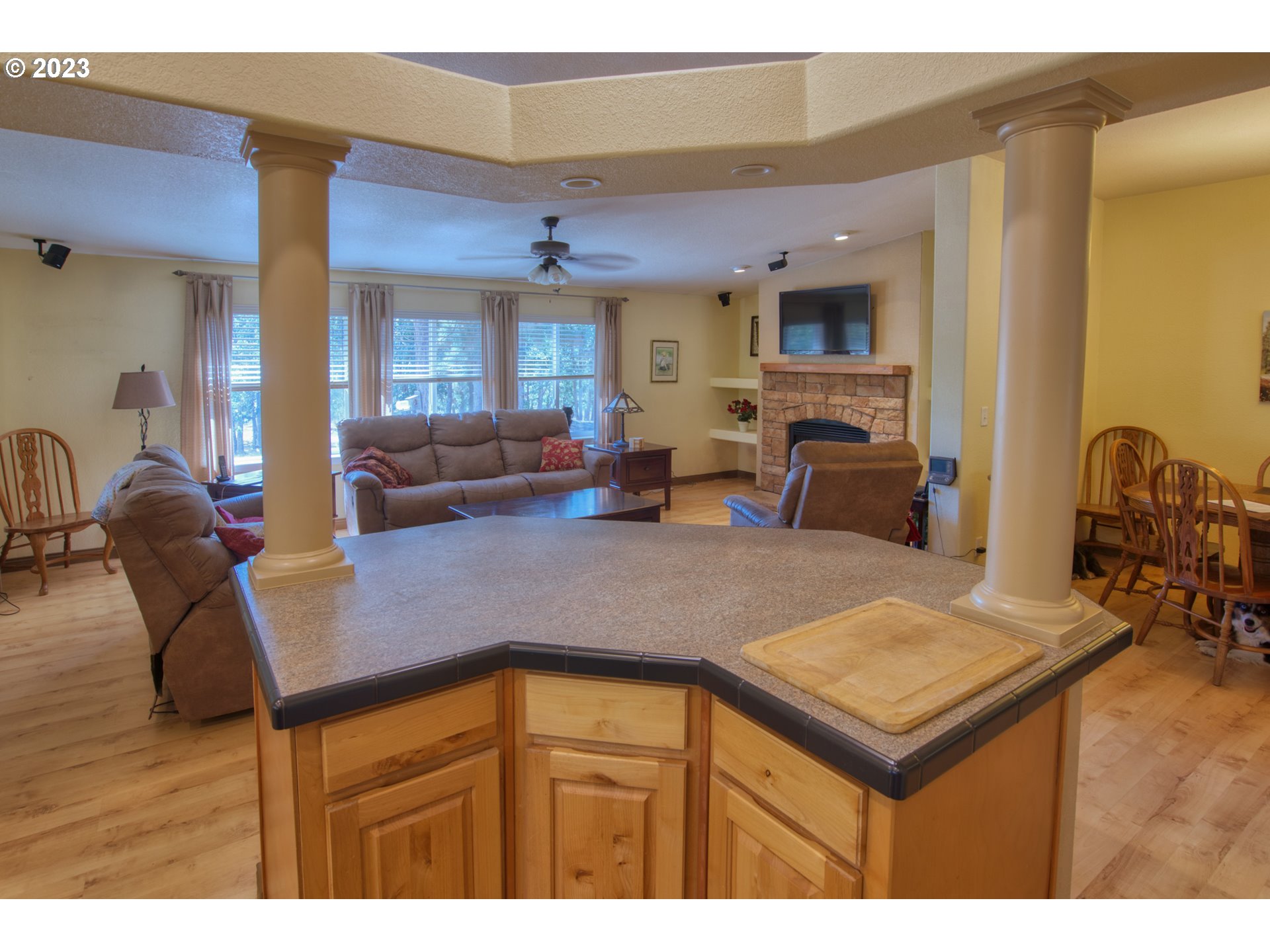 121 PINTO PONY RD