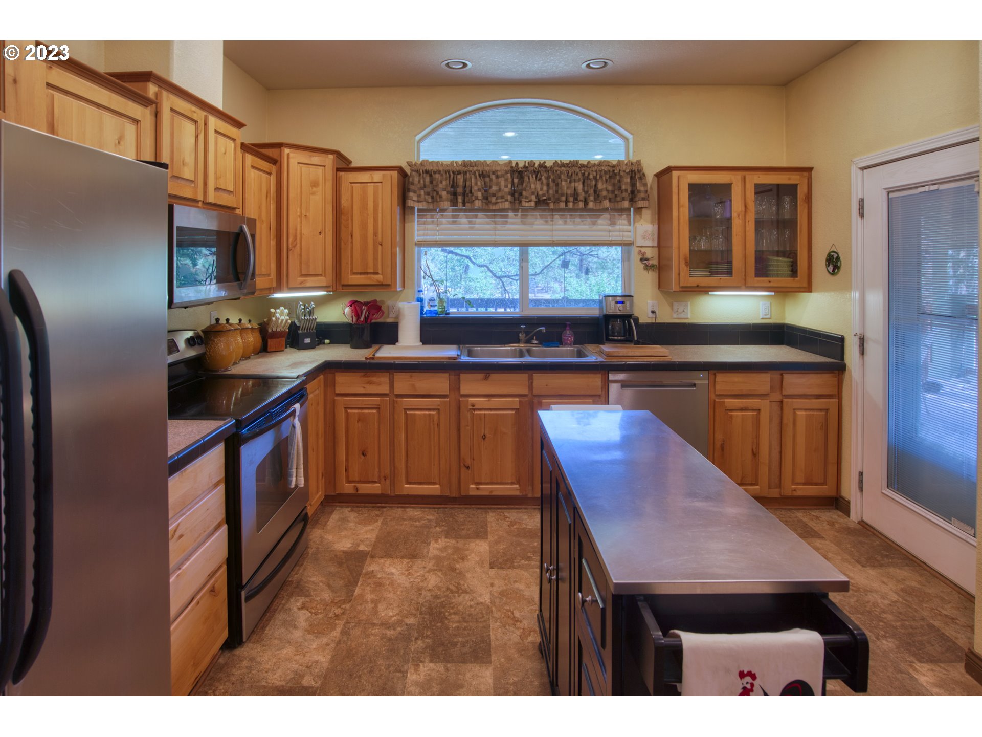 121 PINTO PONY RD