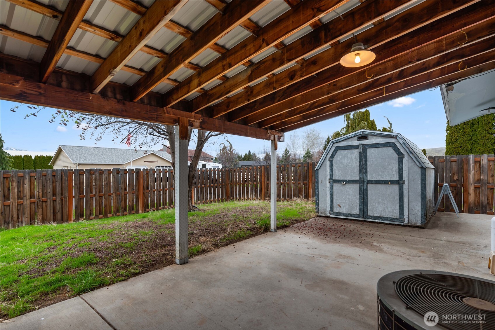 312 N Perry Avenue