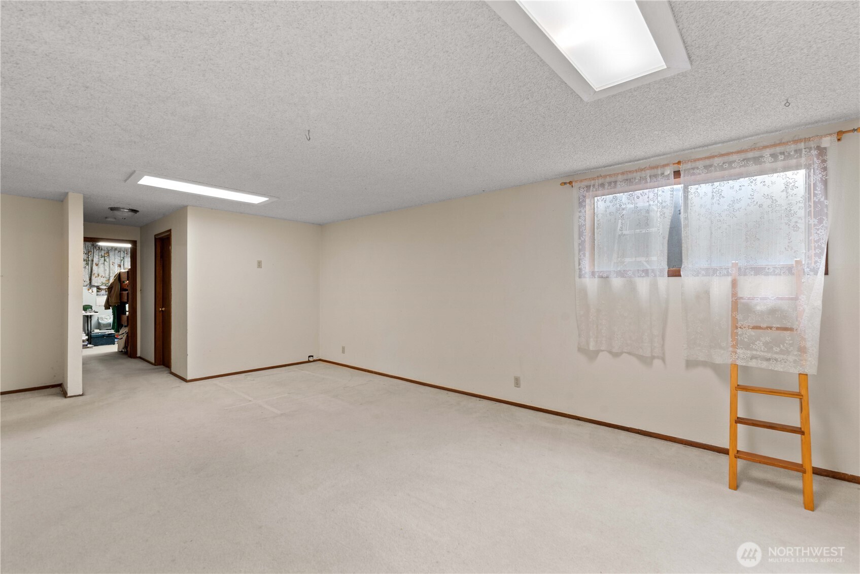 312 N Perry Avenue