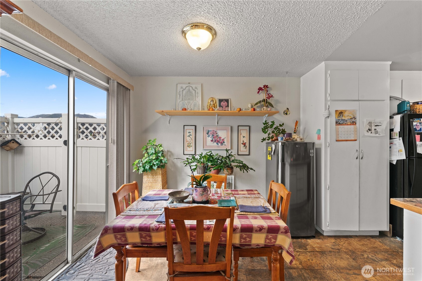 100 Simon Street Unit: 11