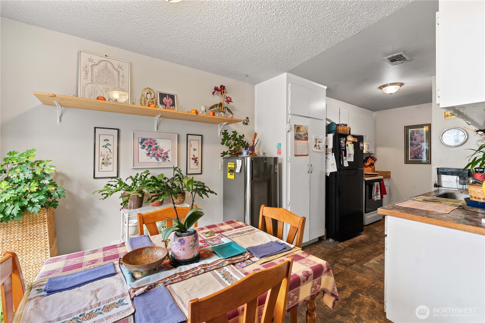 100 Simon Street Unit: 11