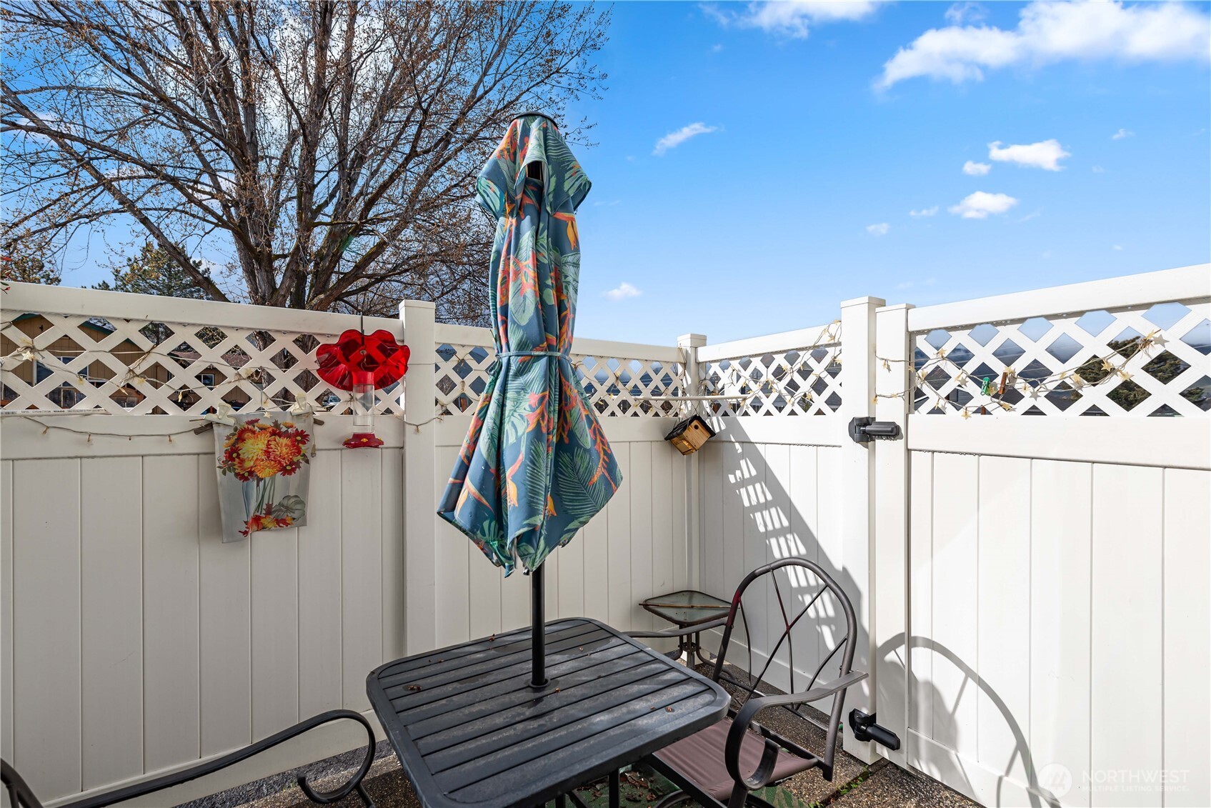 100 Simon Street Unit: 11