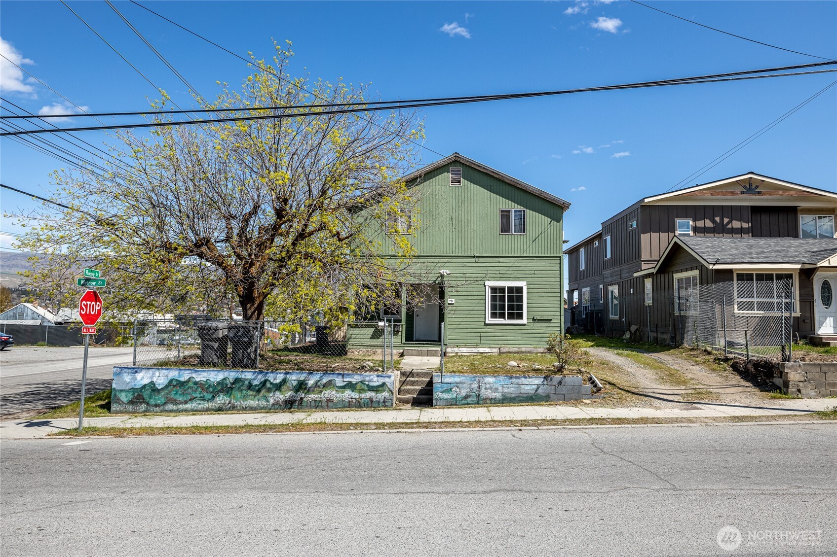 701 Methow Street