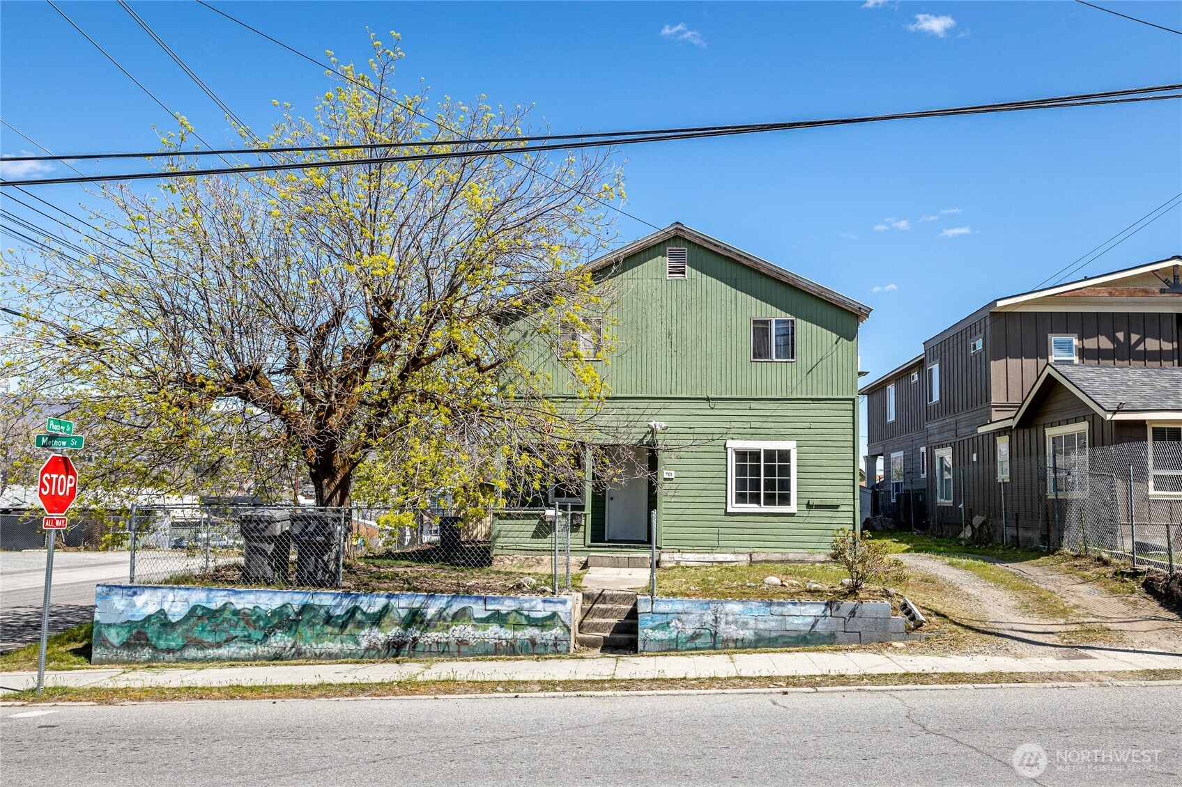 701 Methow Street
