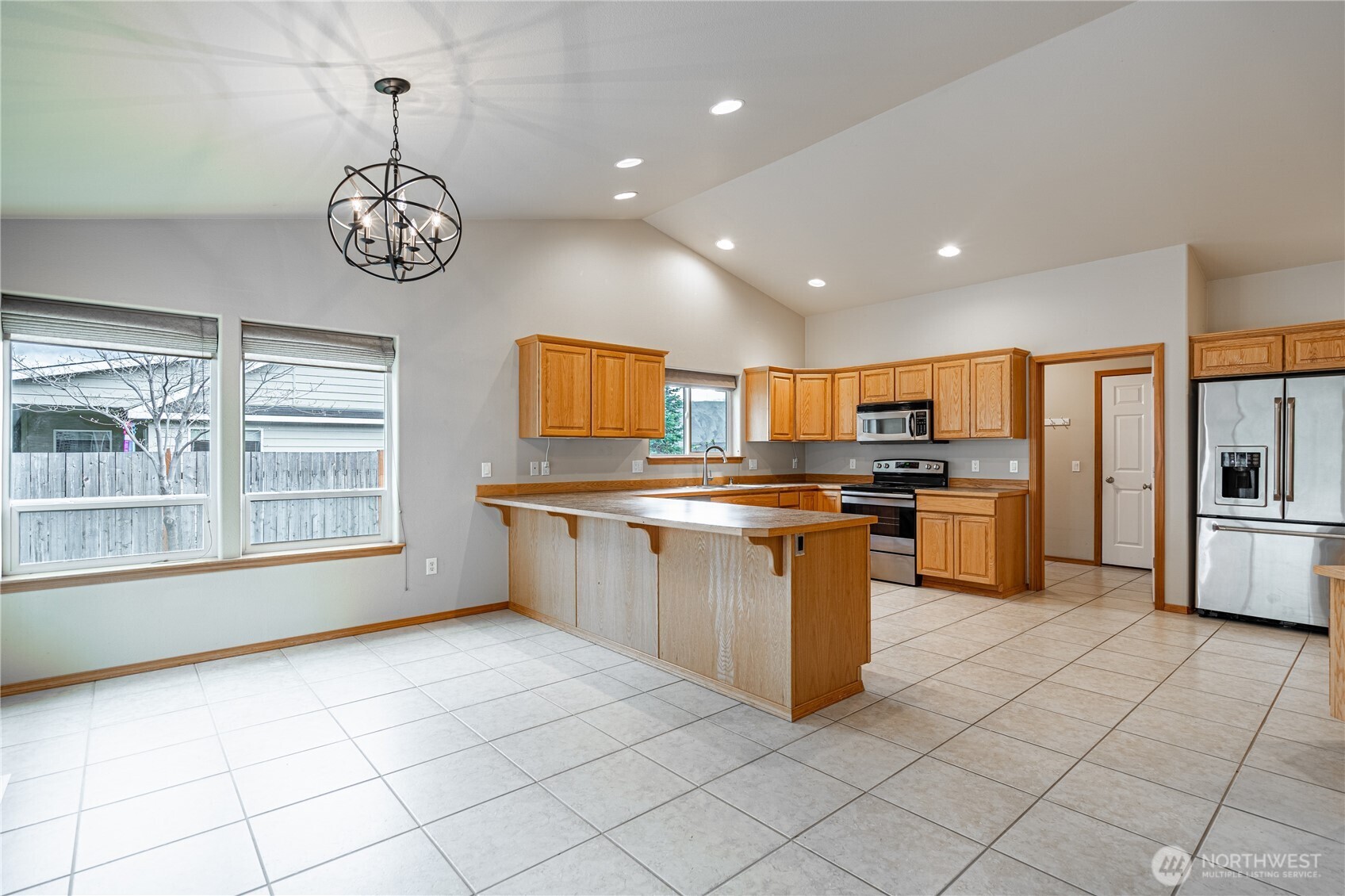 35 S Mandolin Avenue