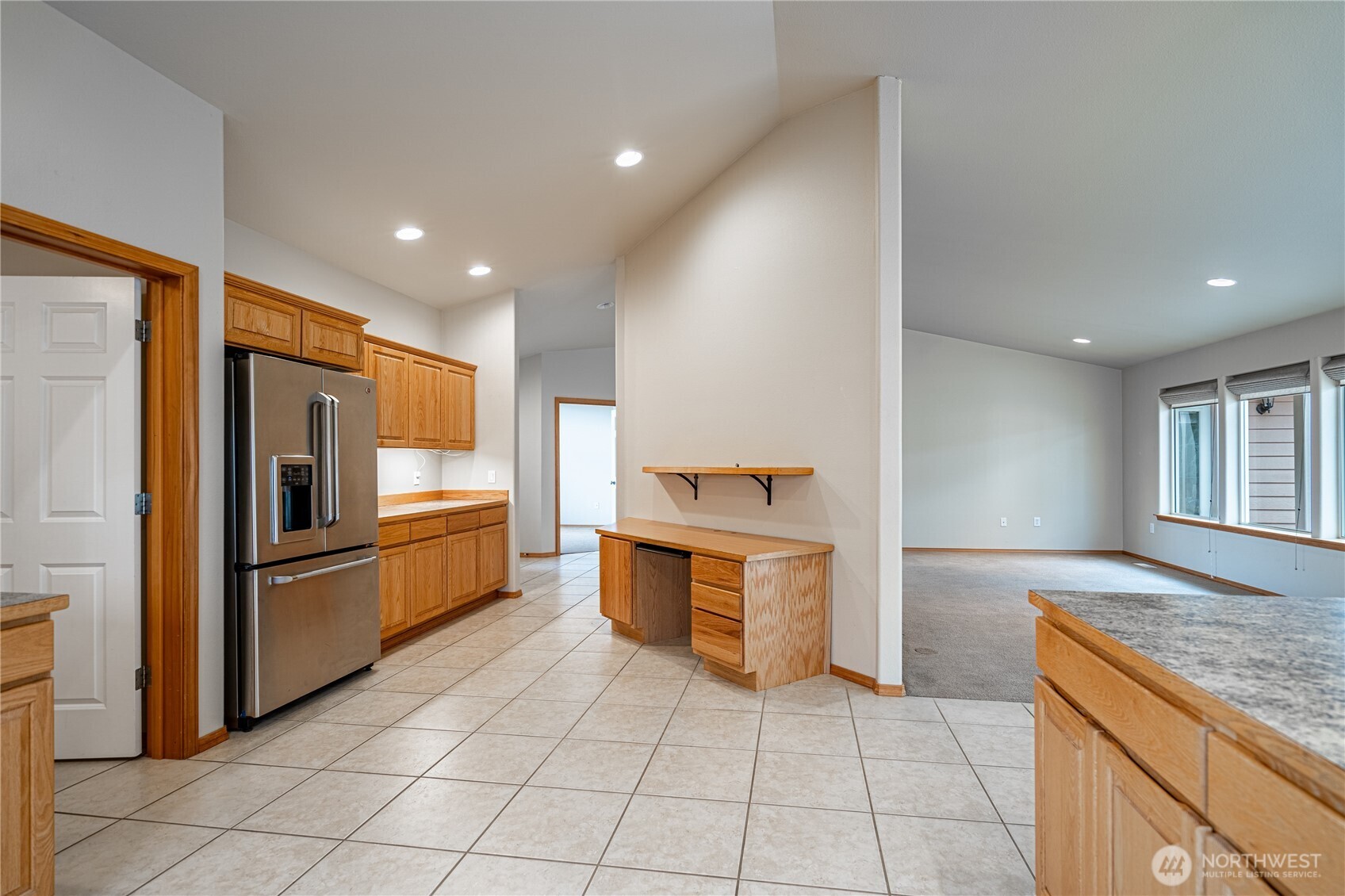 35 S Mandolin Avenue