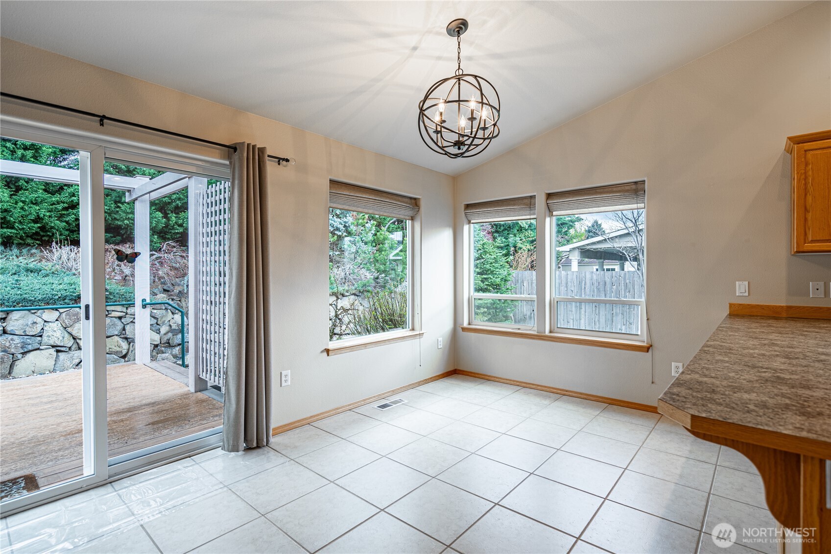 35 S Mandolin Avenue