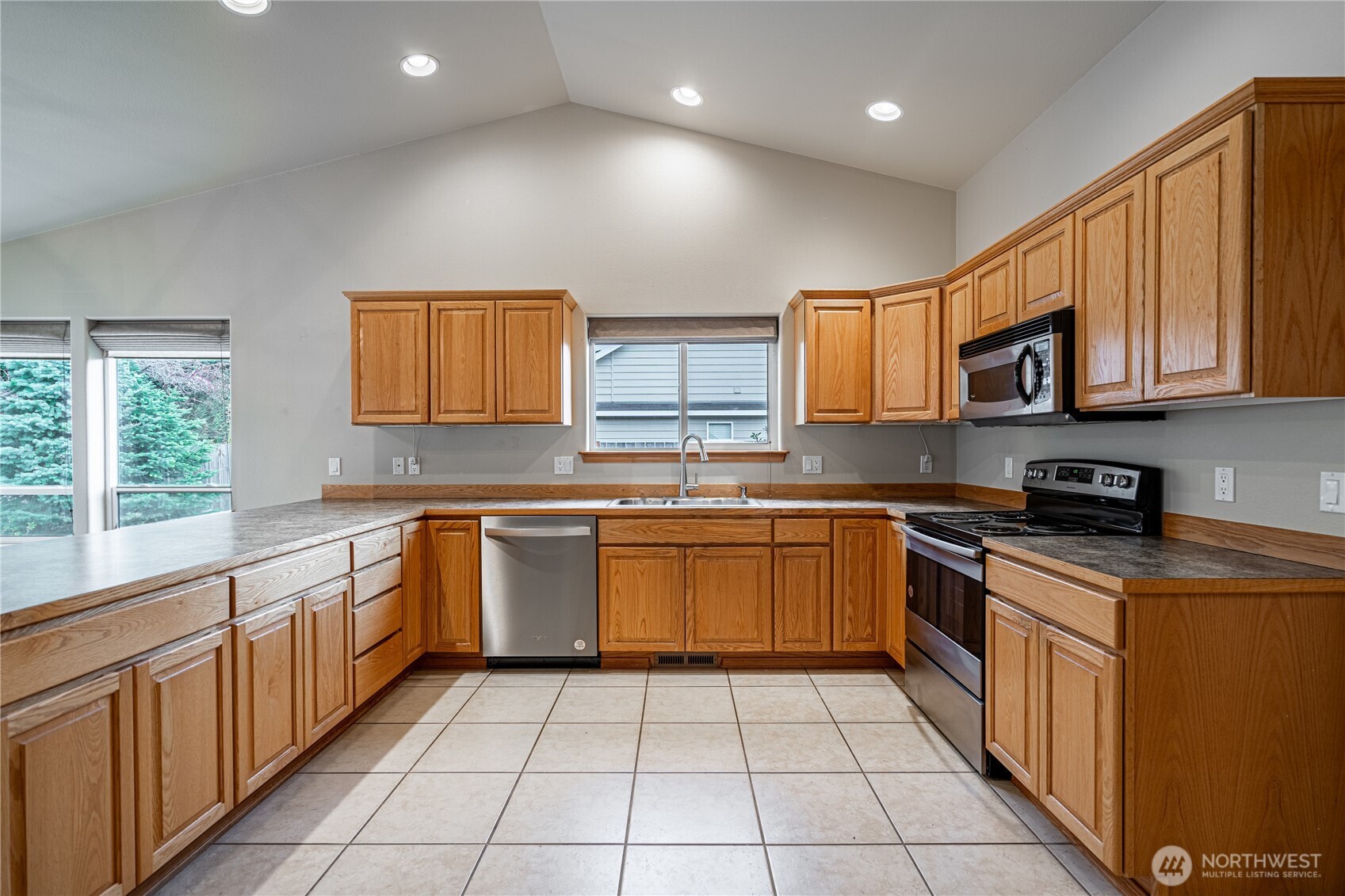 35 S Mandolin Avenue