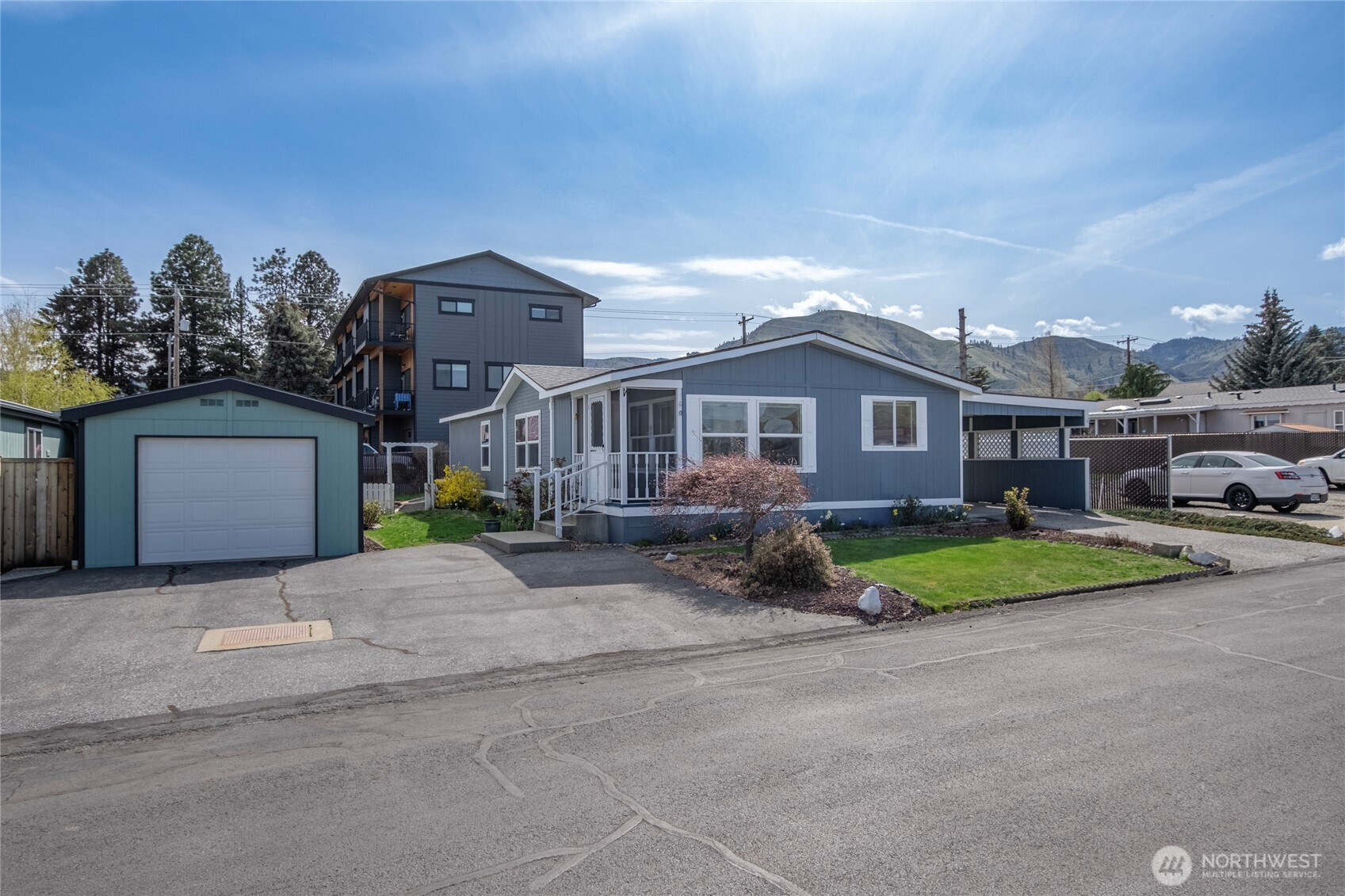 1149 Foothills Lane Unit: 25
