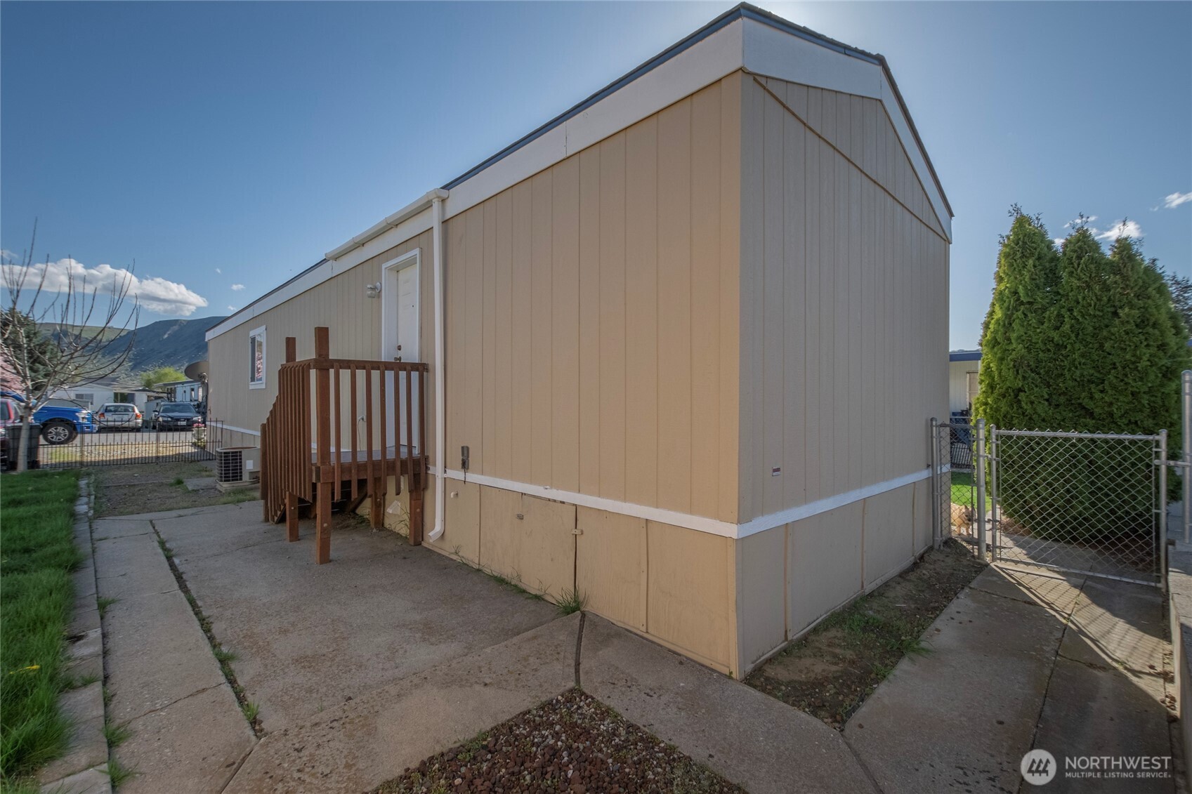 211 Pace Drive Unit: 11