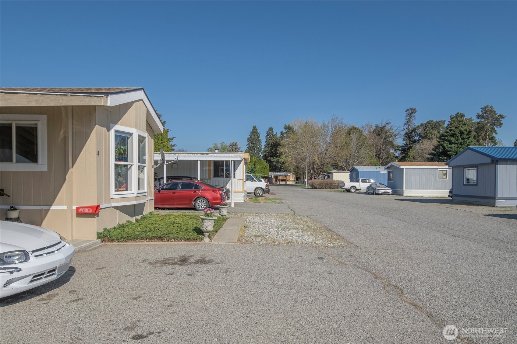 211 Pace Drive Unit: 11