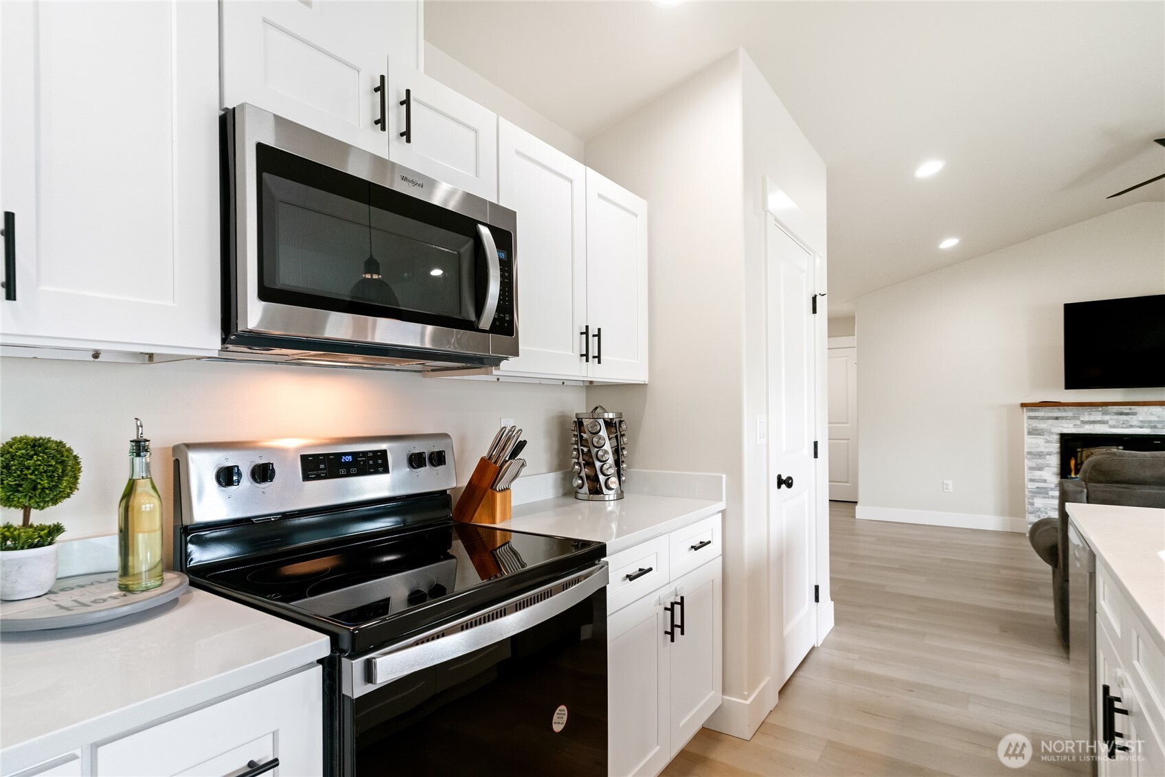 106 Harold Street NE
