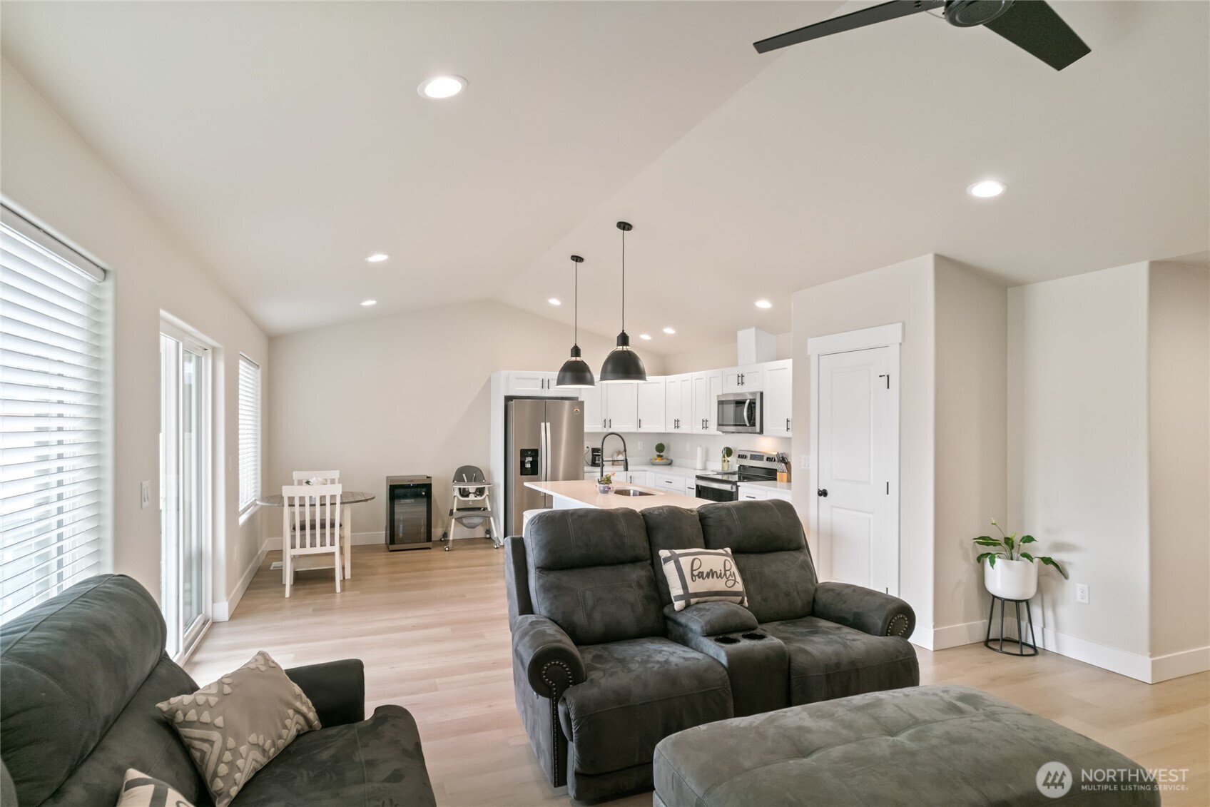 106 Harold Street NE