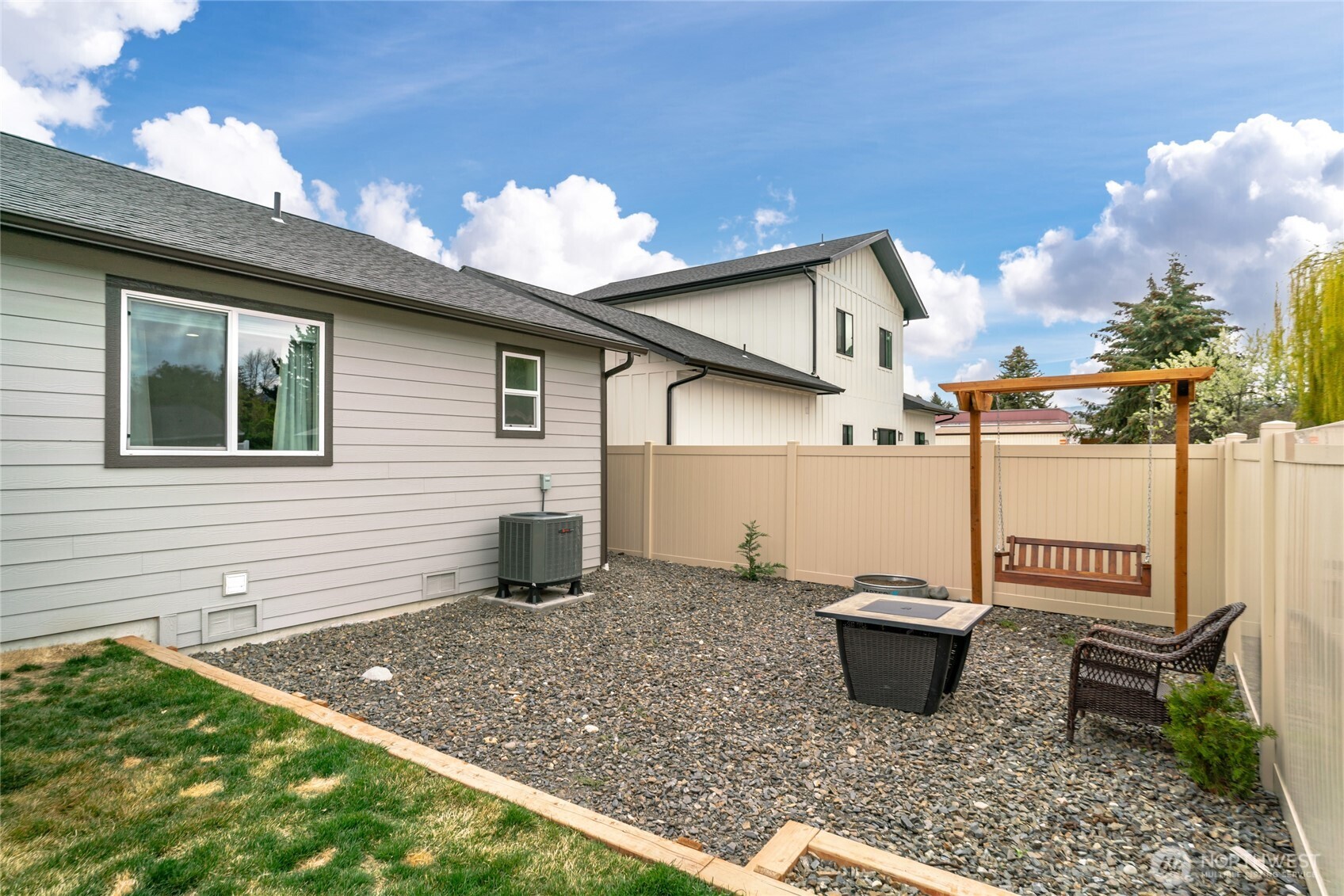 106 Harold Street NE