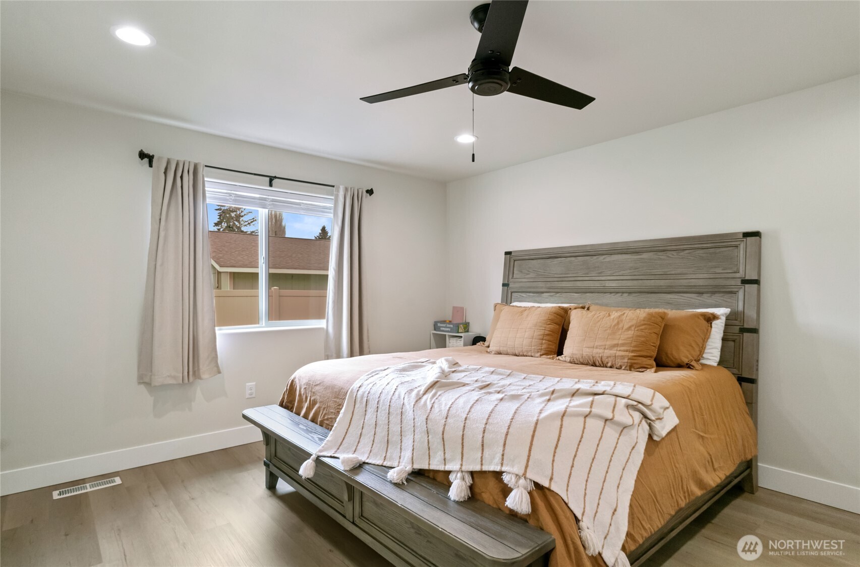 106 Harold Street NE
