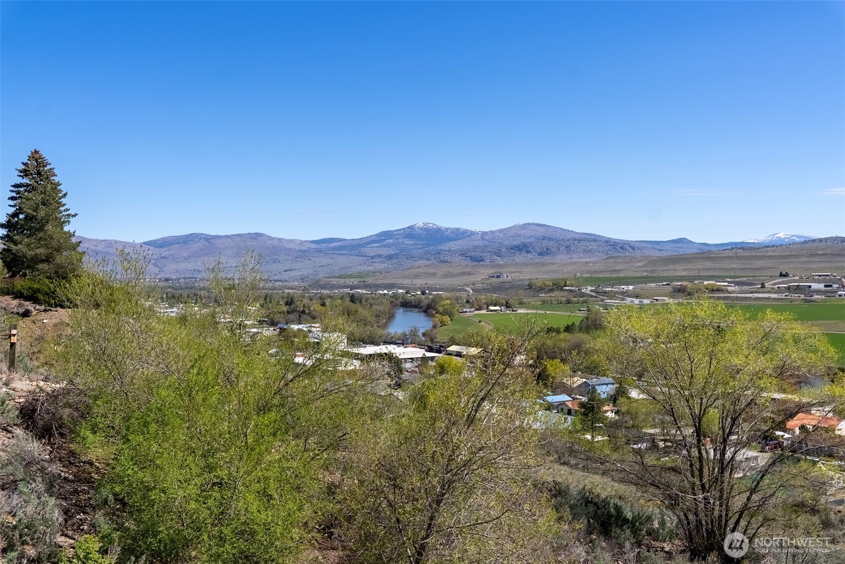 940 Sunrise Heights Road