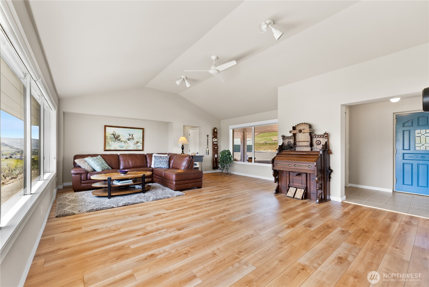 940 Sunrise Heights Road