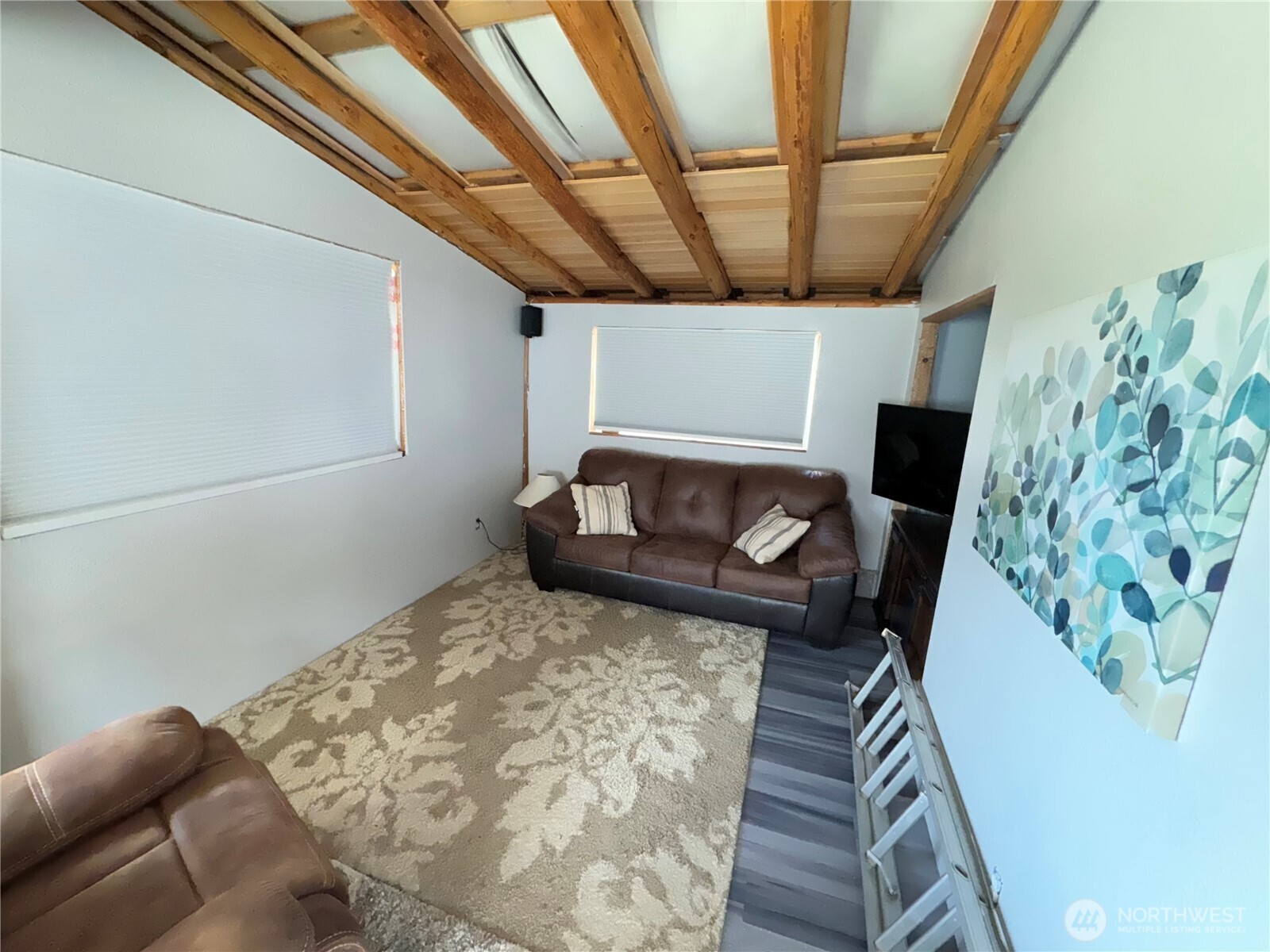 174 B Siwash Creek Road N