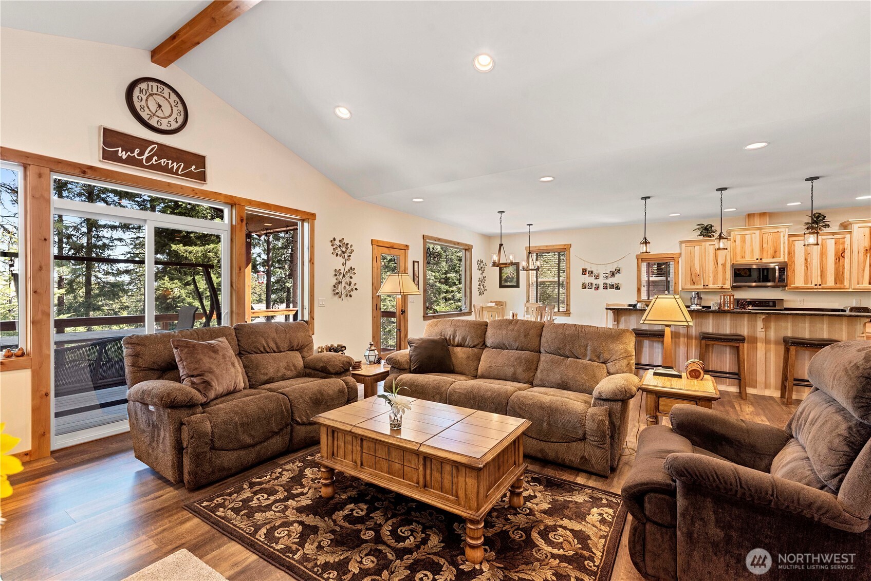 6657 Forest Ridge Drive