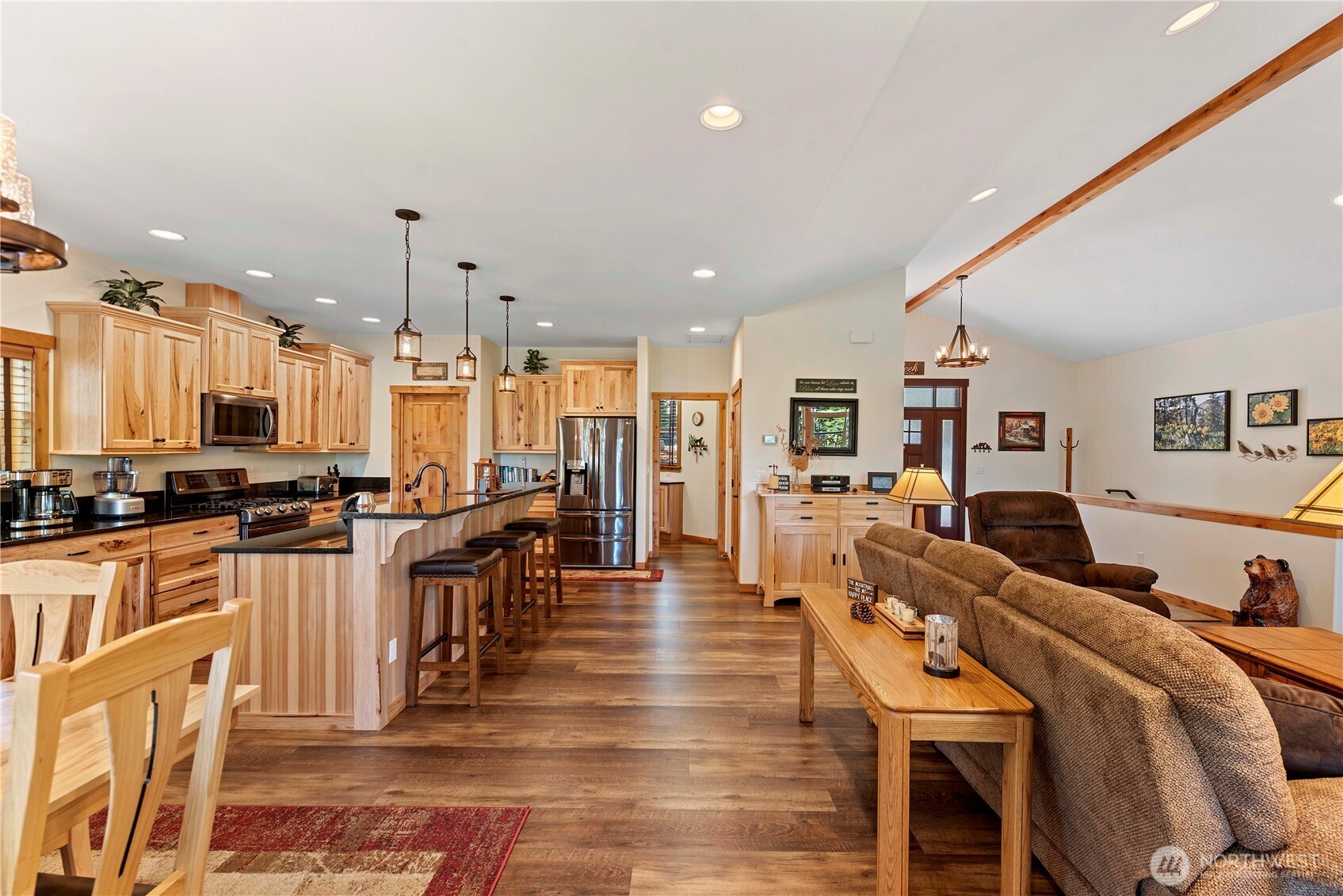 6657 Forest Ridge Drive