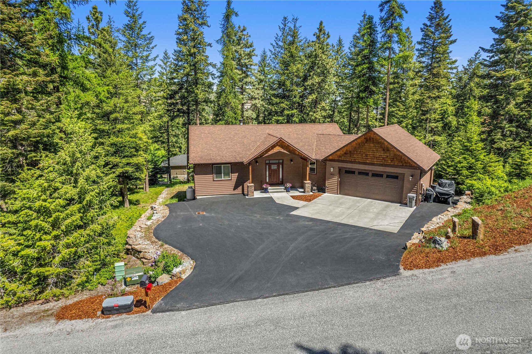 6657 Forest Ridge Drive