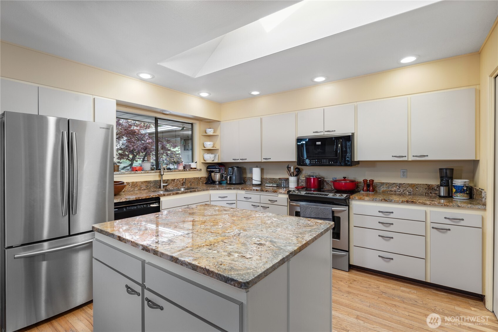 1200 Summer Hill Place