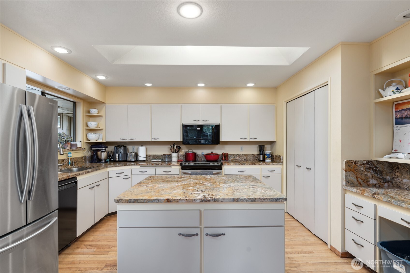 1200 Summer Hill Place