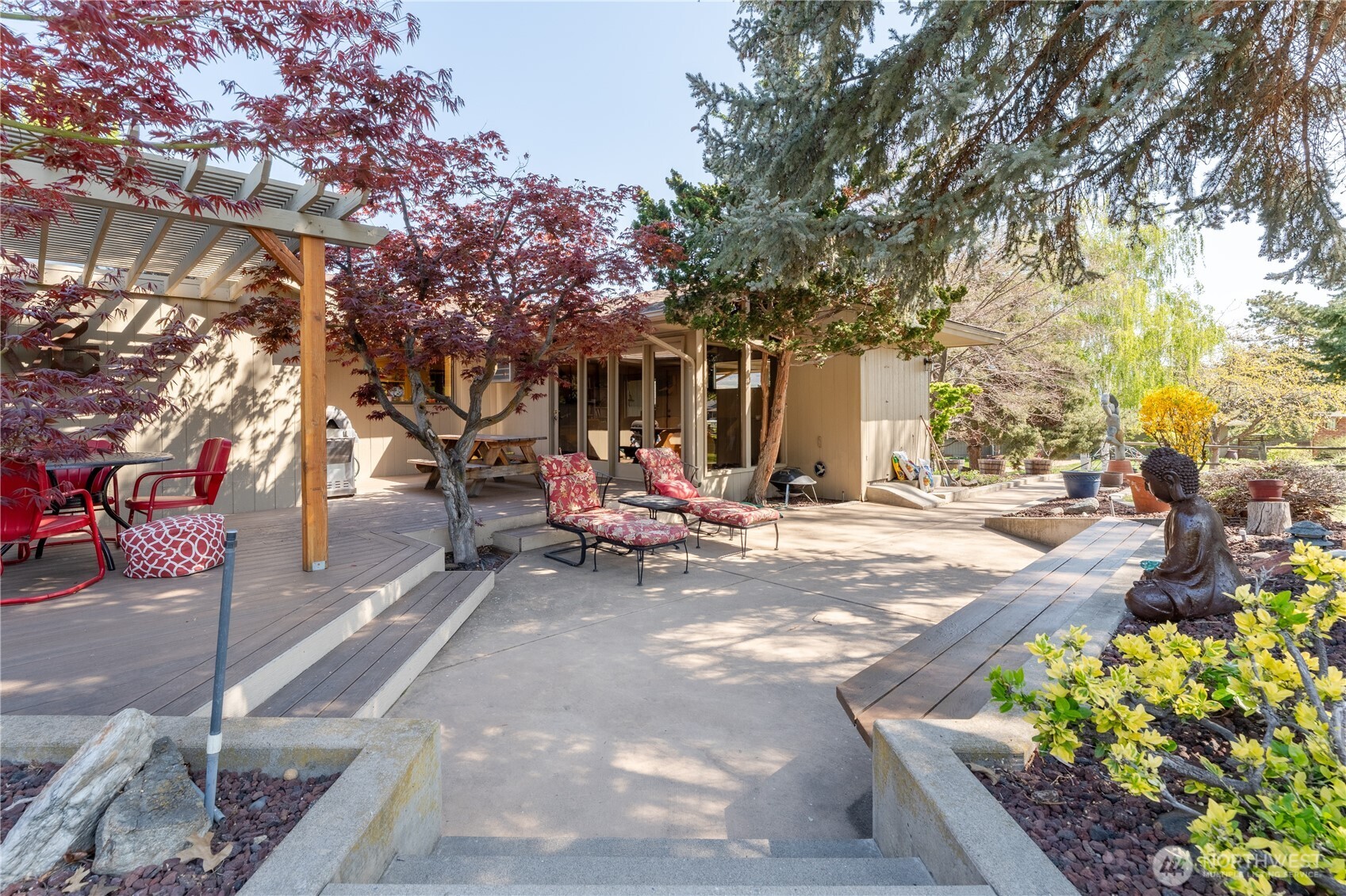 1200 Summer Hill Place