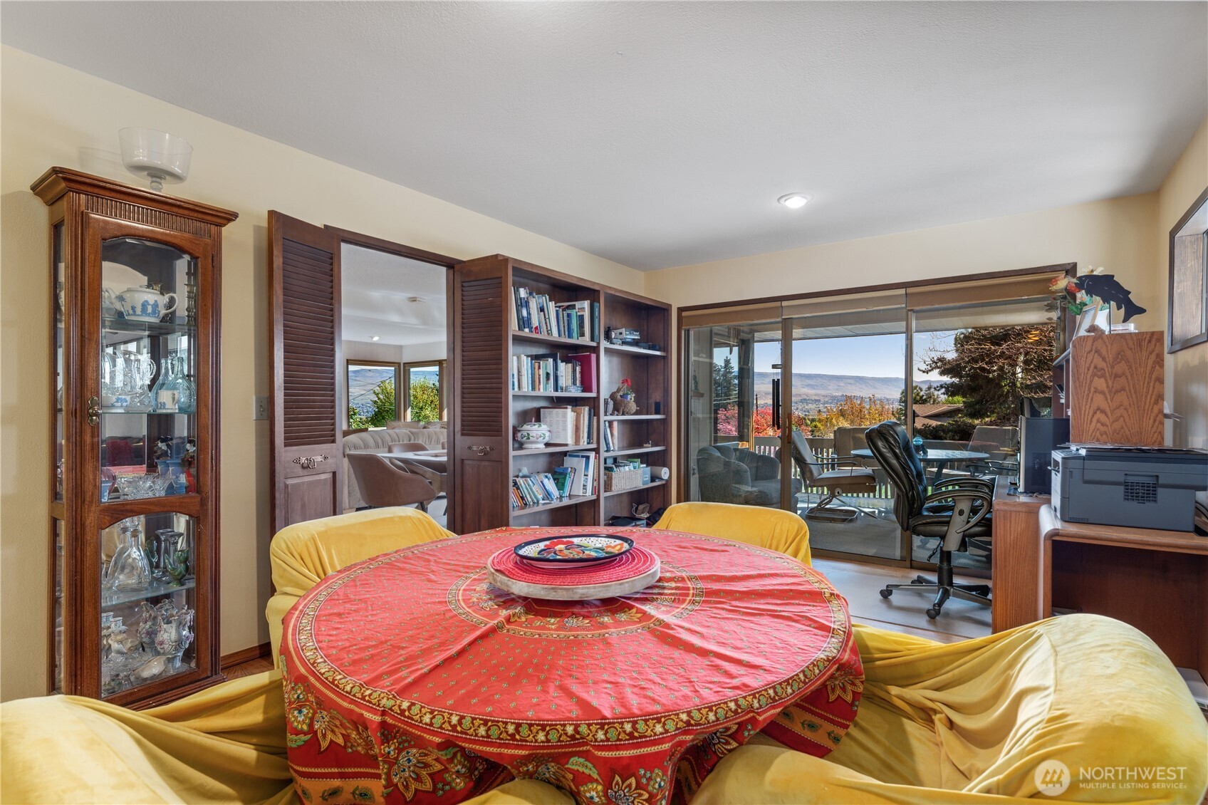 1200 Summer Hill Place