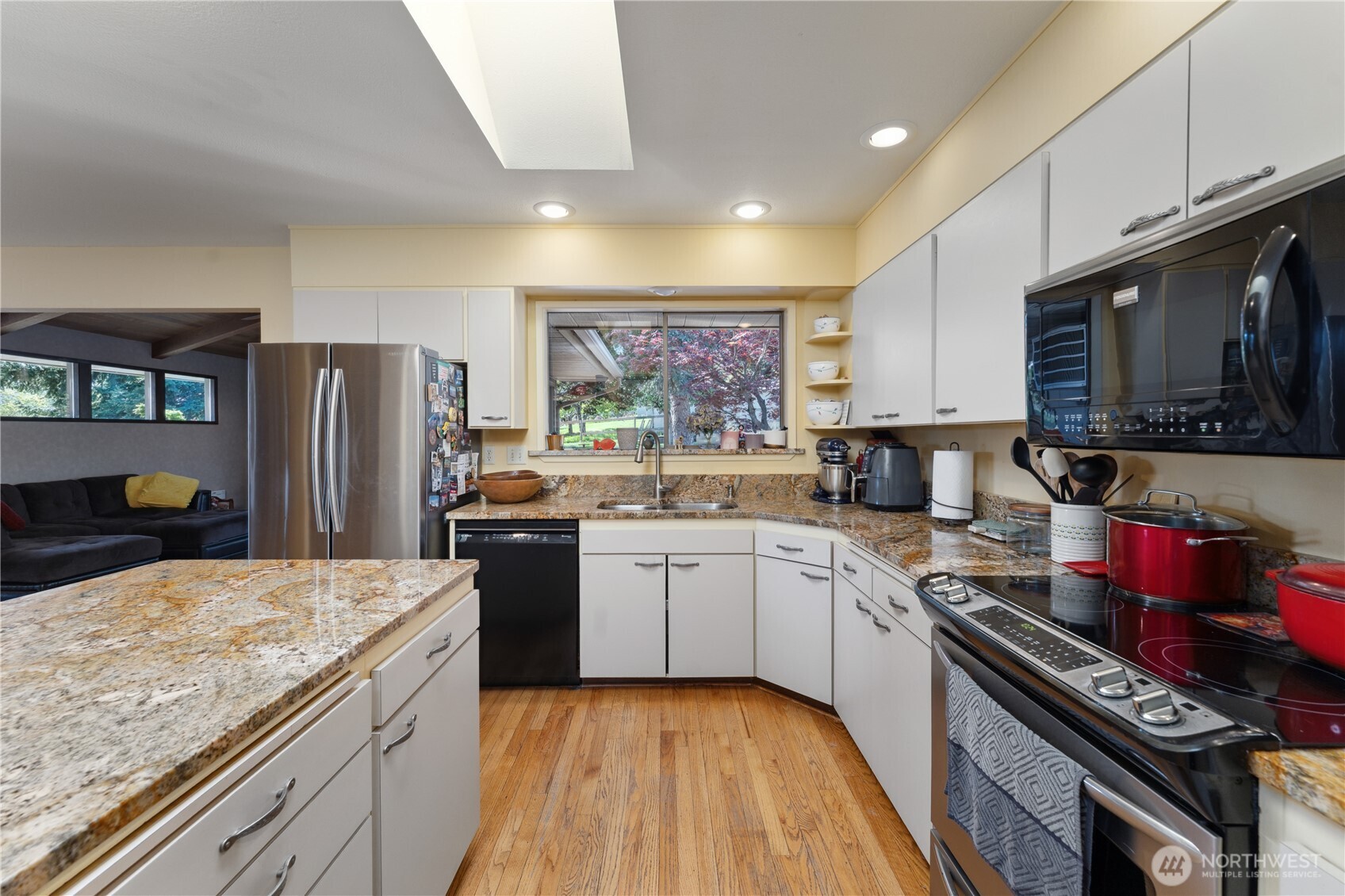 1200 Summer Hill Place