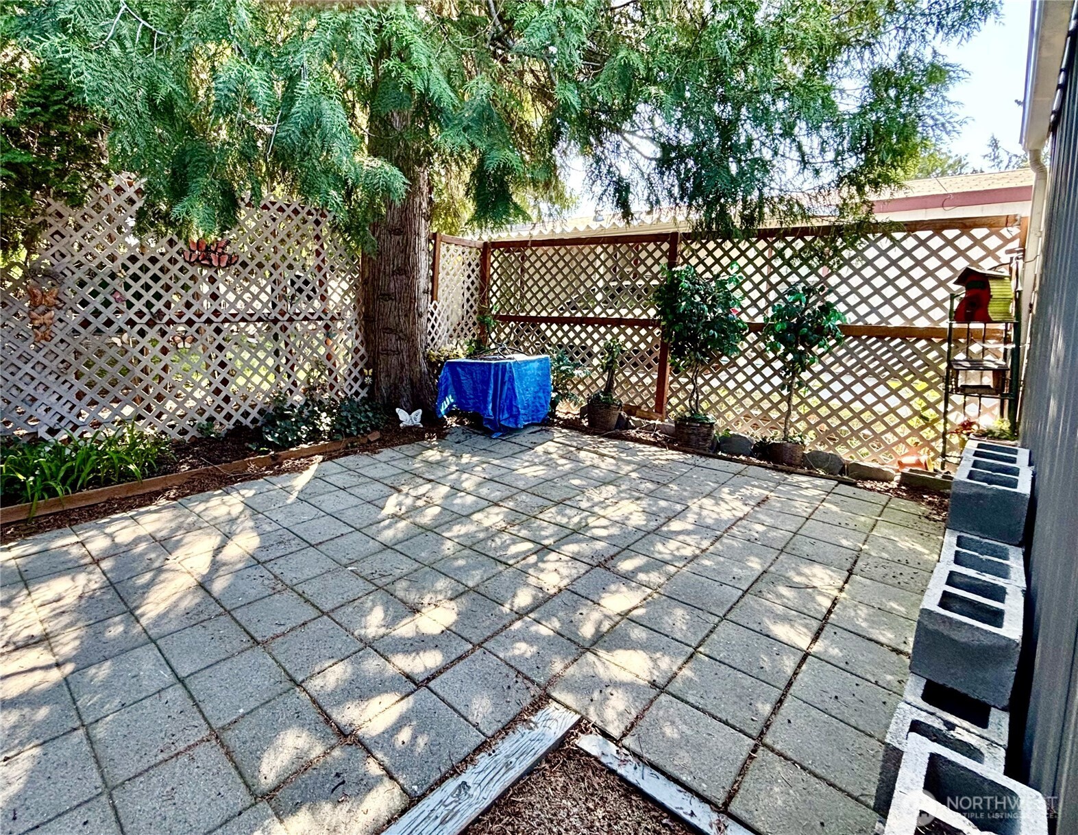 341 N Georgia Avenue