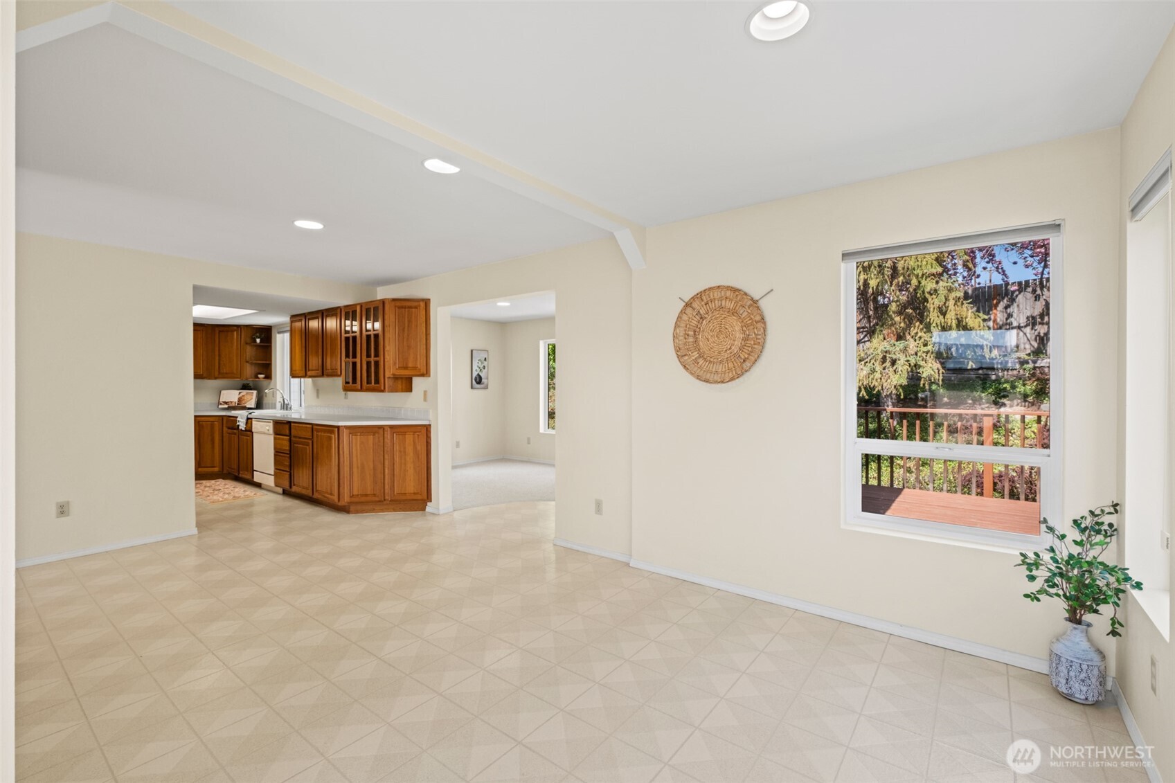 1425 Easthills Terrace