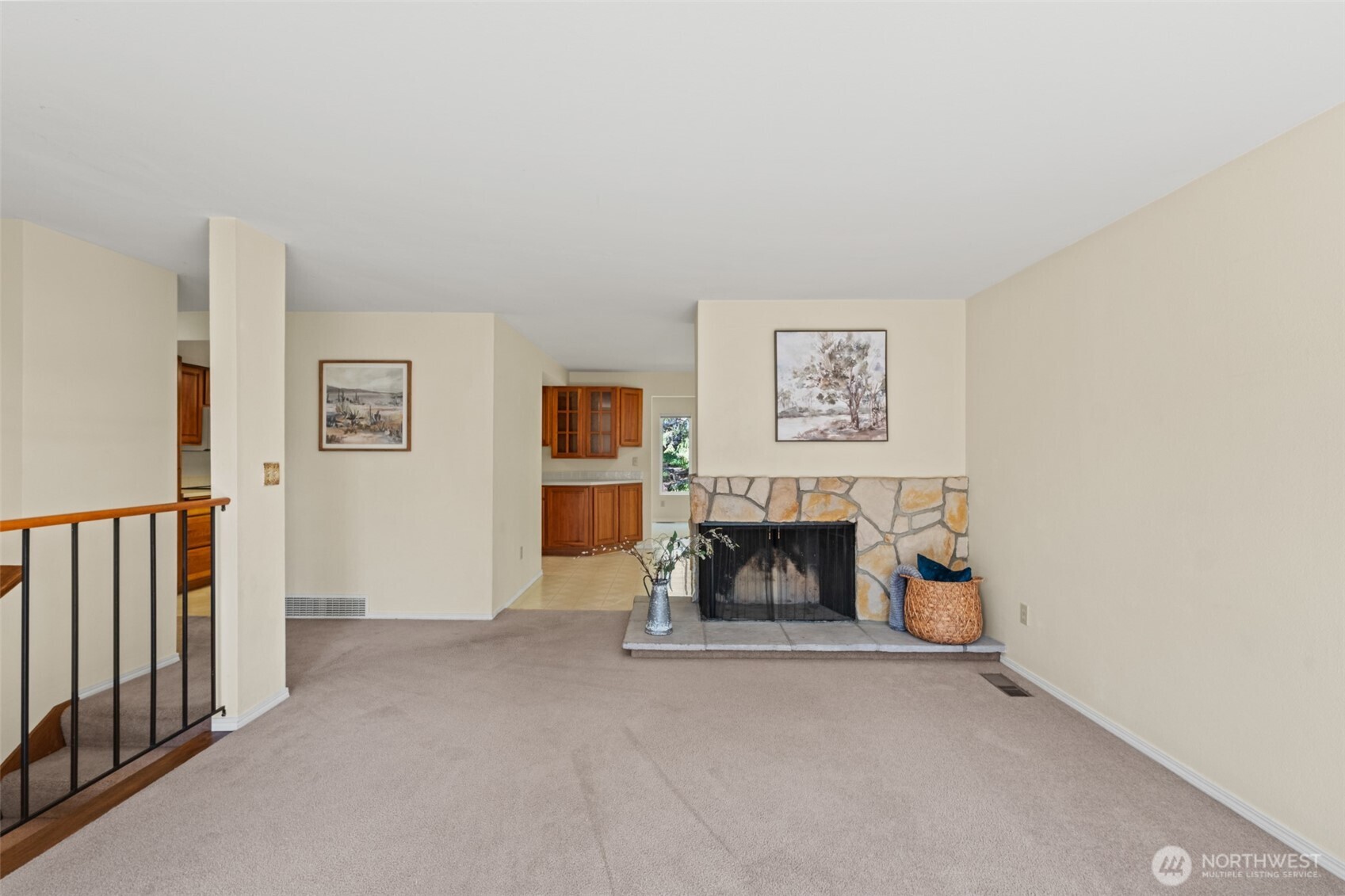 1425 Easthills Terrace