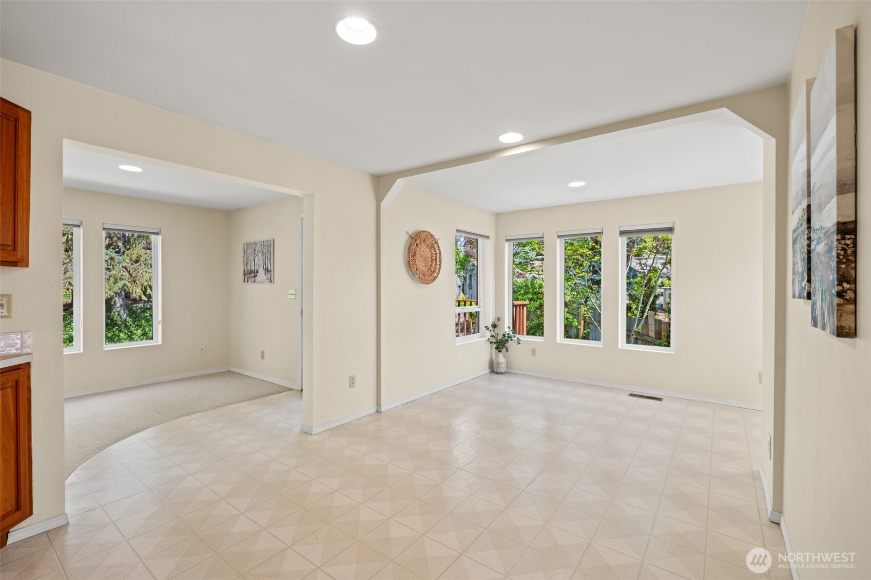 1425 Easthills Terrace