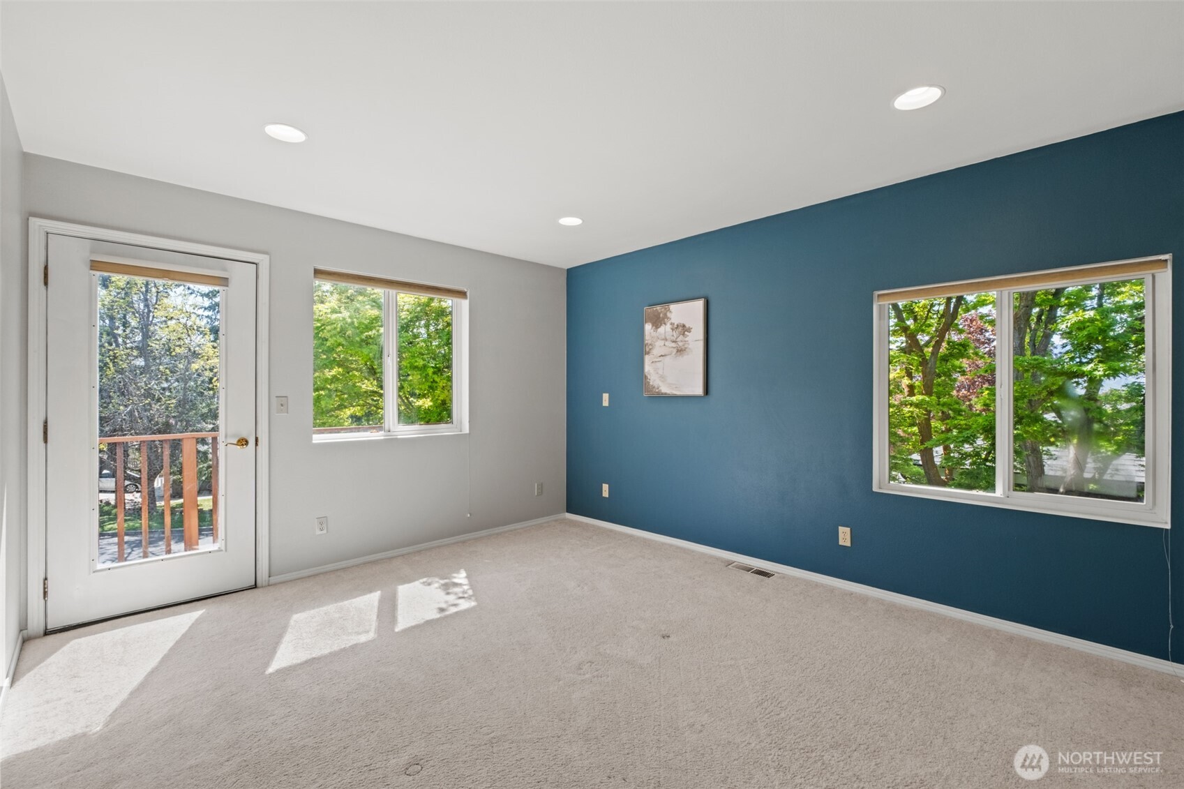 1425 Easthills Terrace