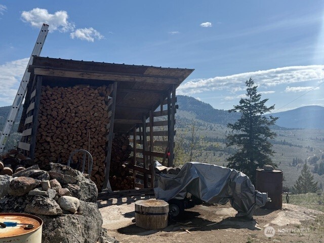 200 W Cayuse Mtn rd