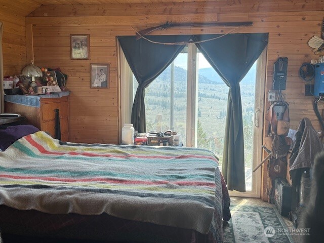 200 W Cayuse Mtn rd