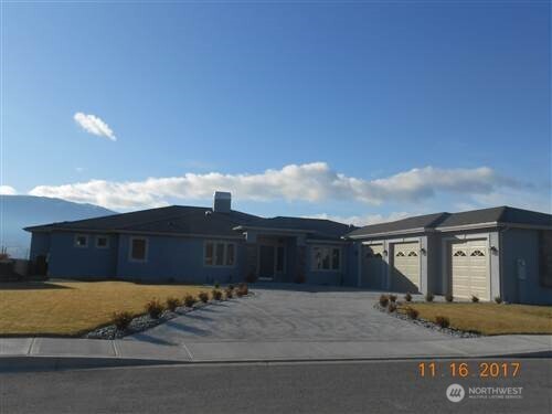 2872 SE Falcon View Drive