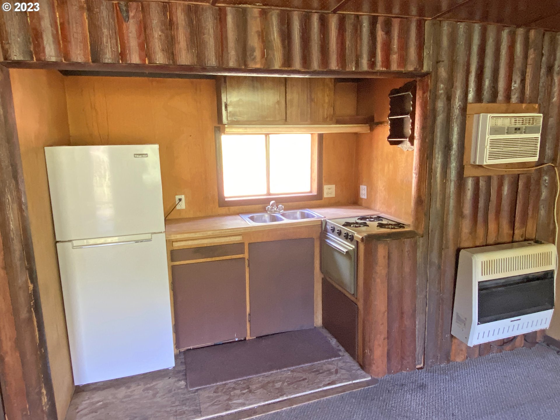 281 Oak Flat RD
