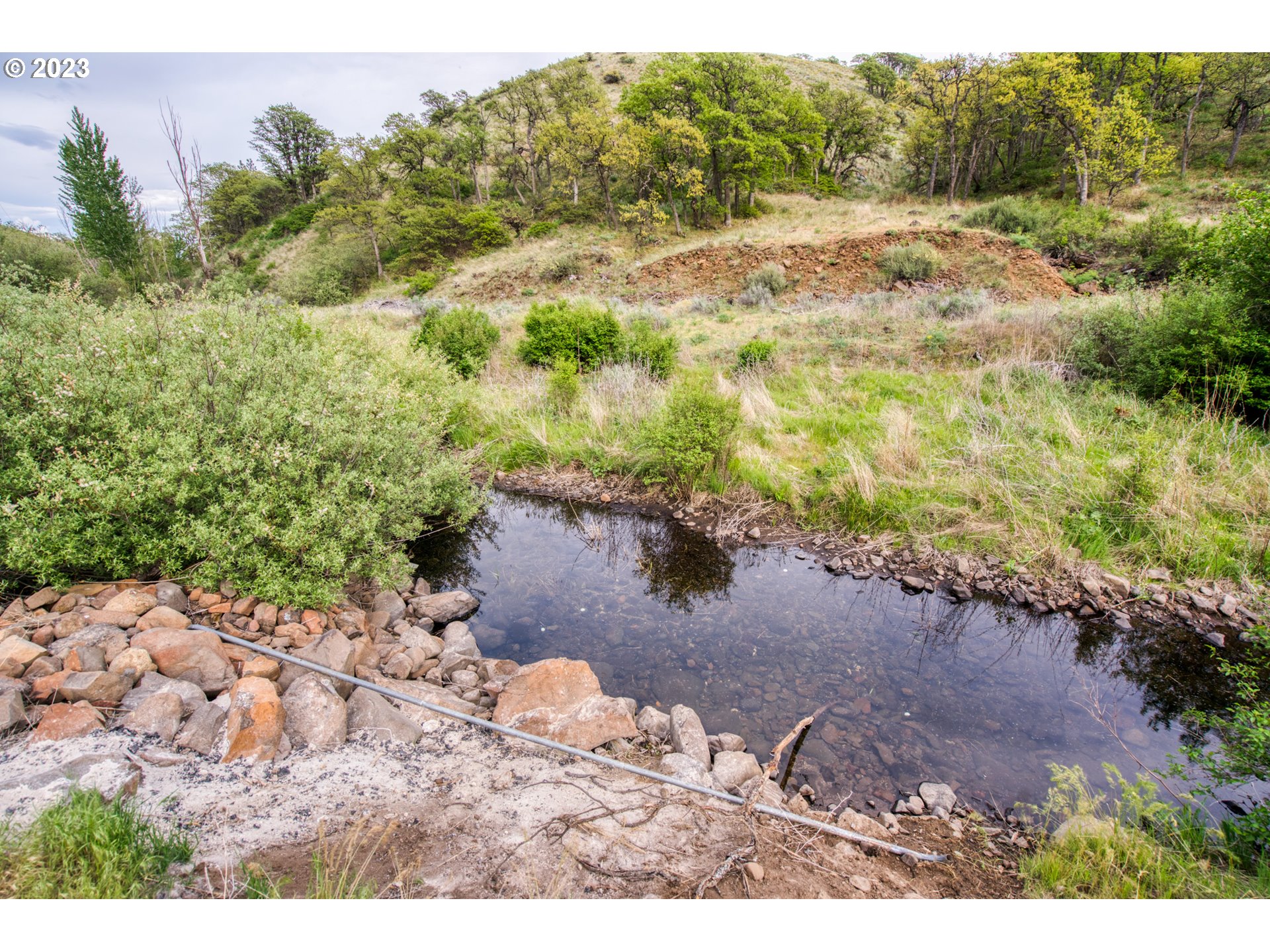 281 Oak Flat RD