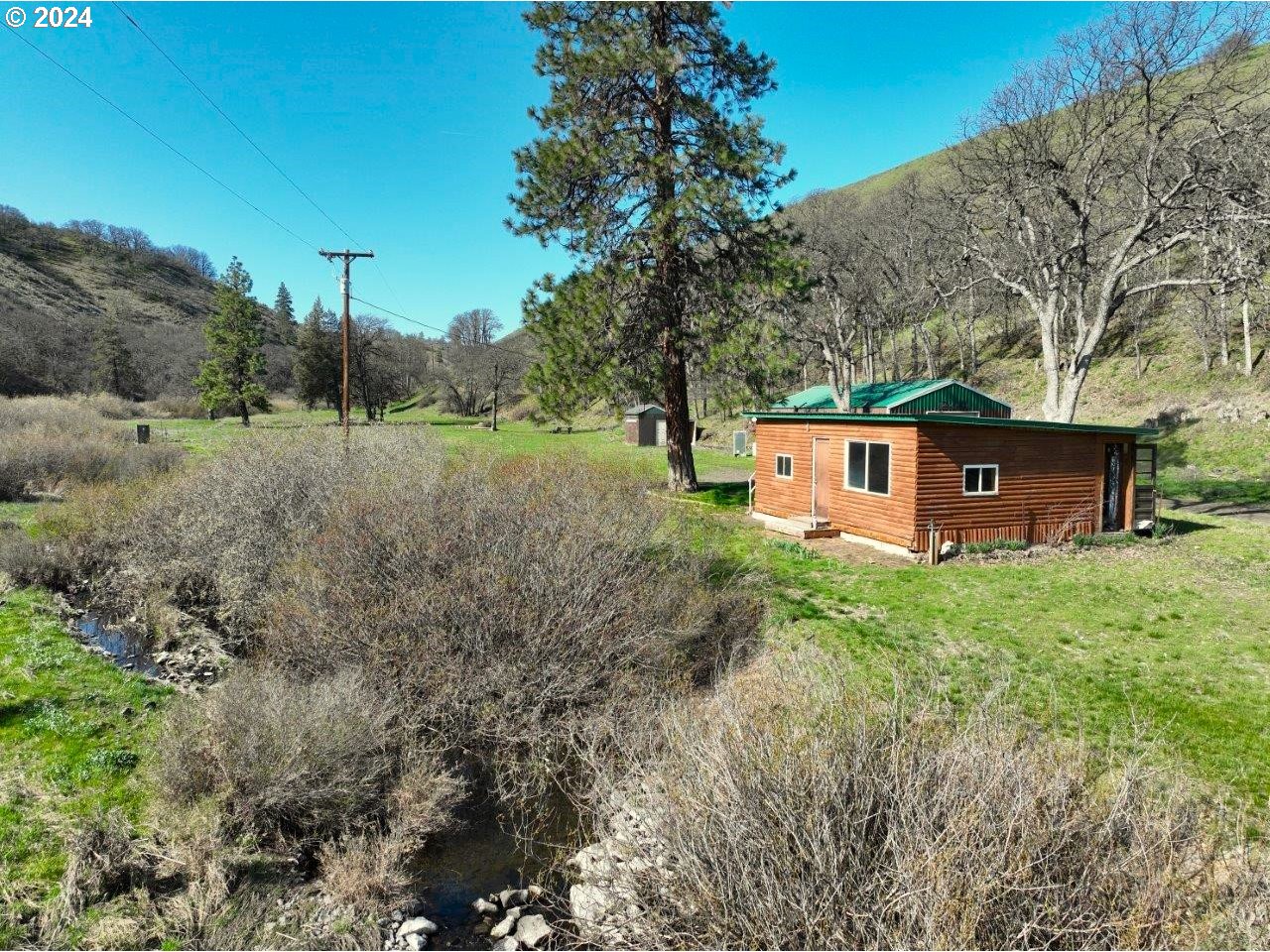 281 Oak Flat RD