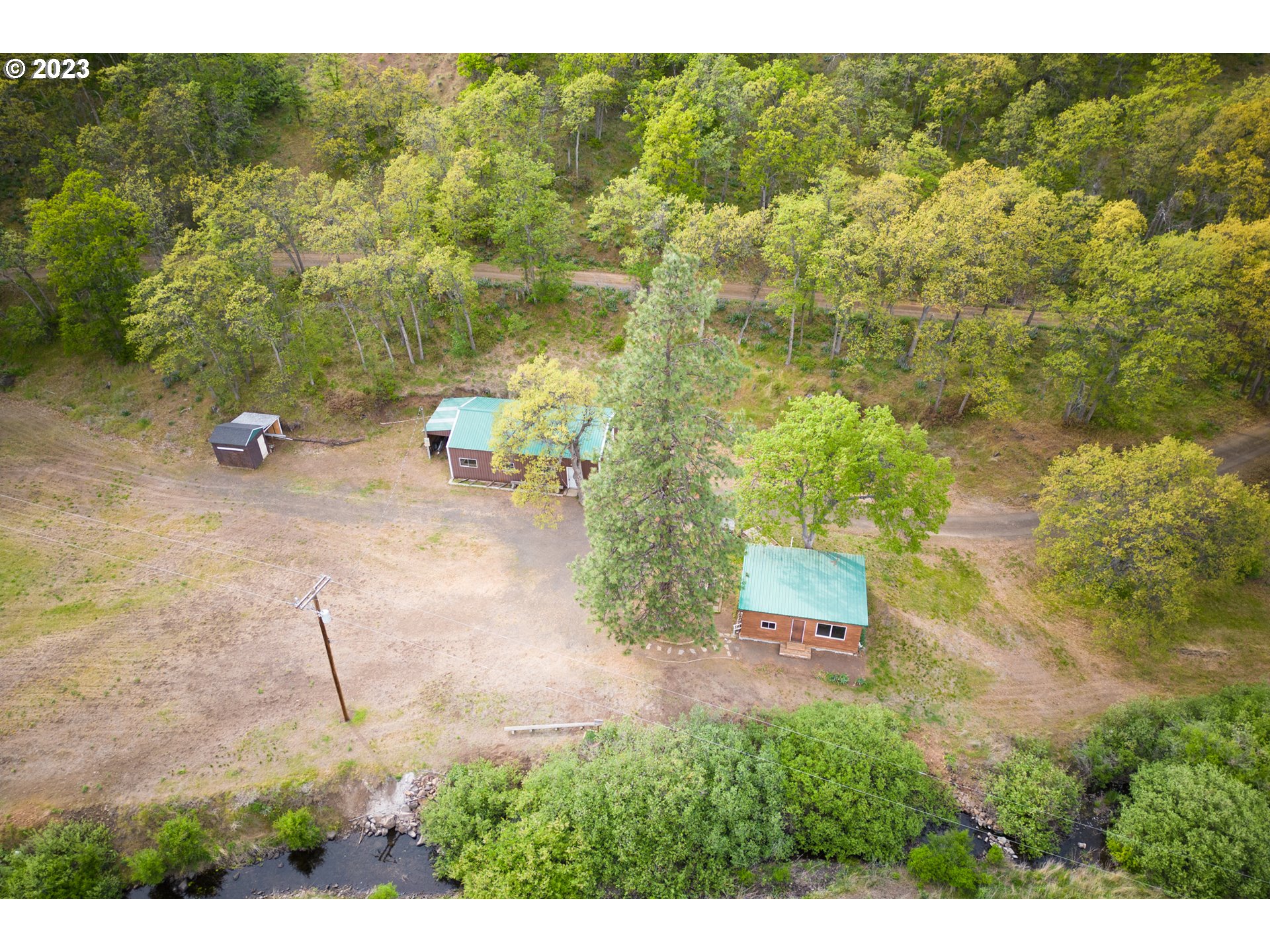 281 Oak Flat RD