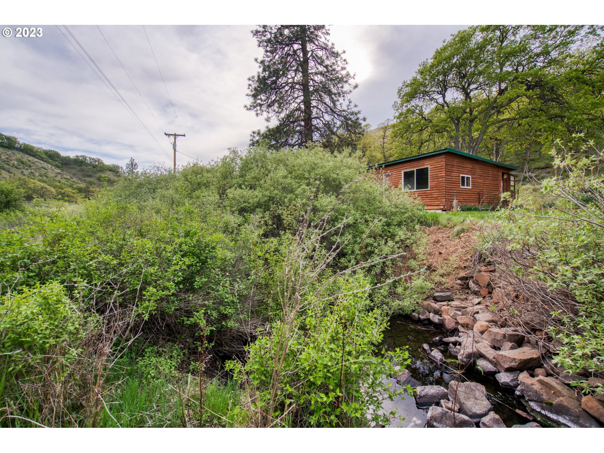 281 Oak Flat RD